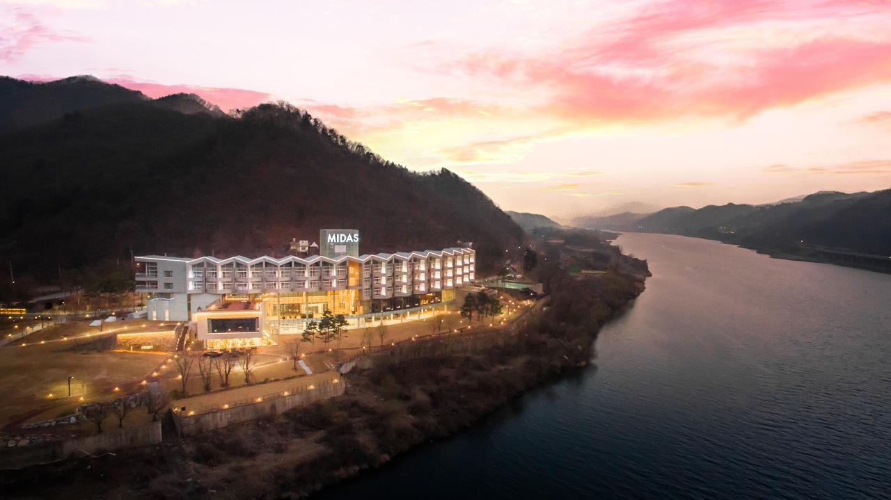 Midas Hotel & Resort Gapyeong Exterior foto